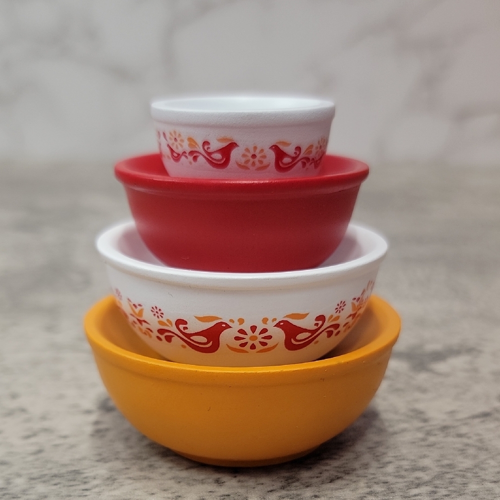 Stackable Friendship Miniature Pyrex Bowls Decorative Fidget Toy